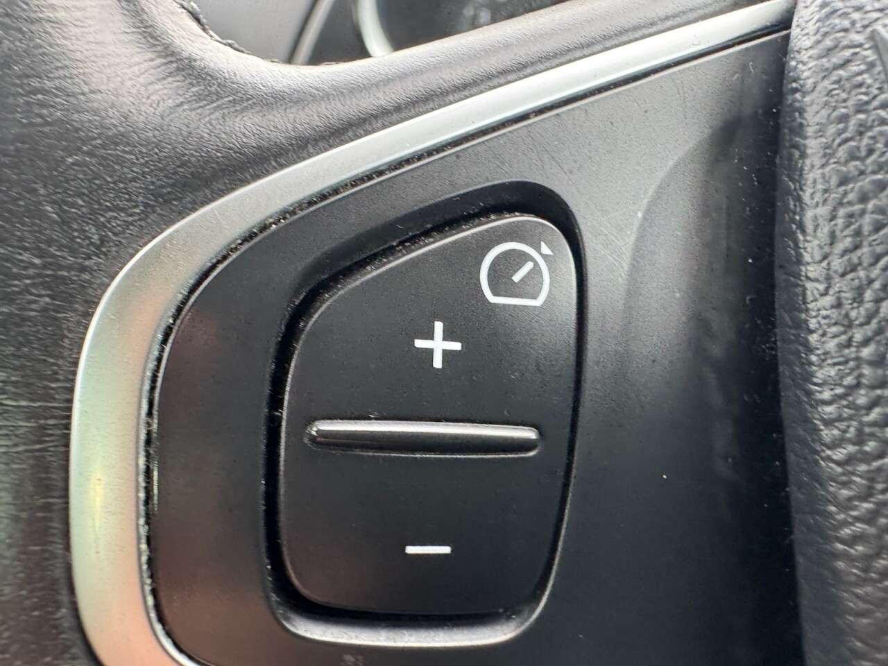 2018 RENAULT CLIO 2018 RENAULT CLIO