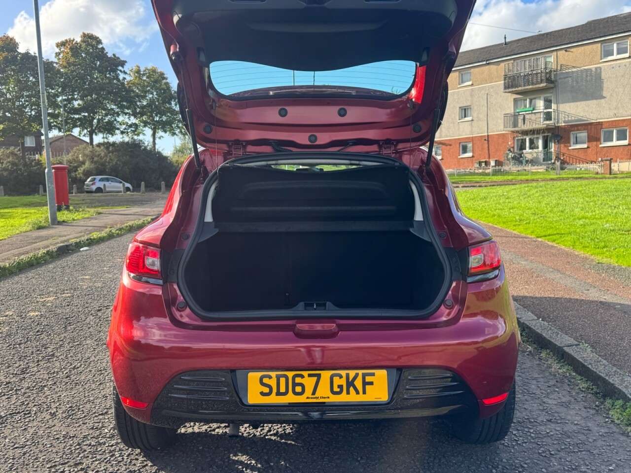 2017 RENAULT CLIO 2017 RENAULT CLIO