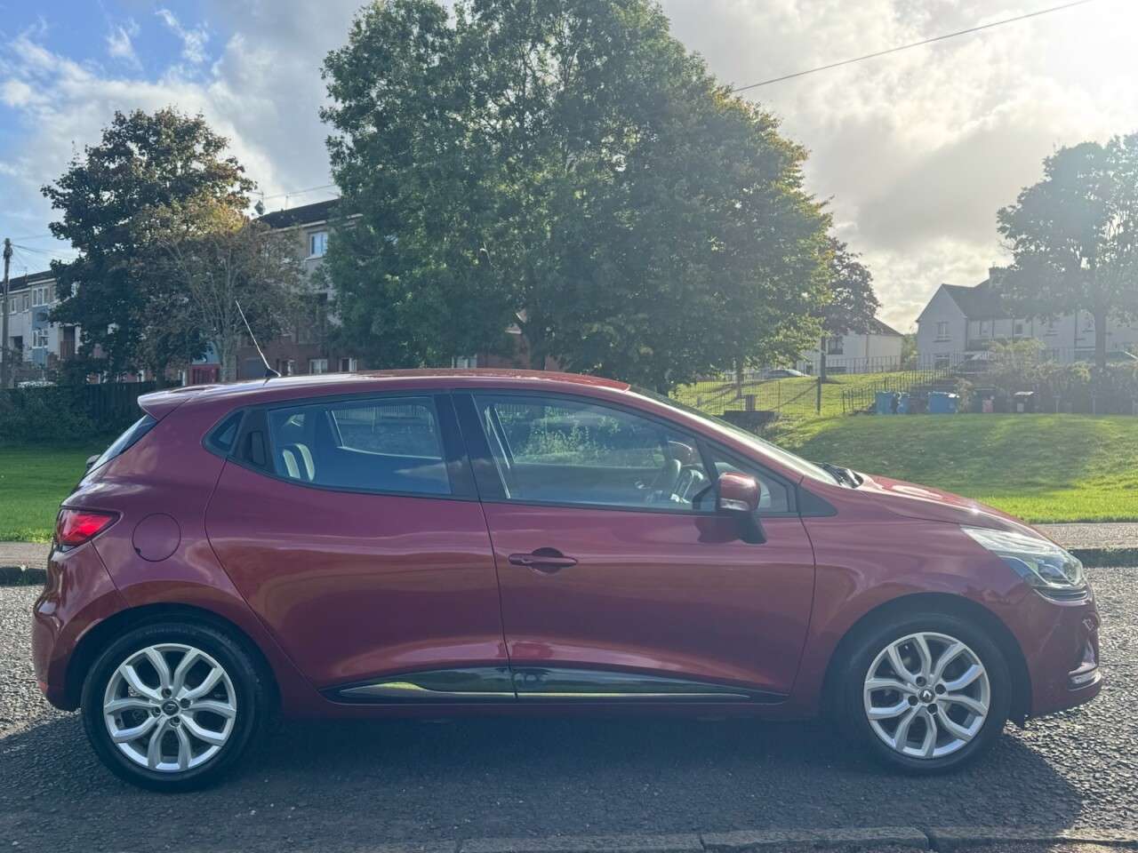 2017 RENAULT CLIO 2017 RENAULT CLIO
