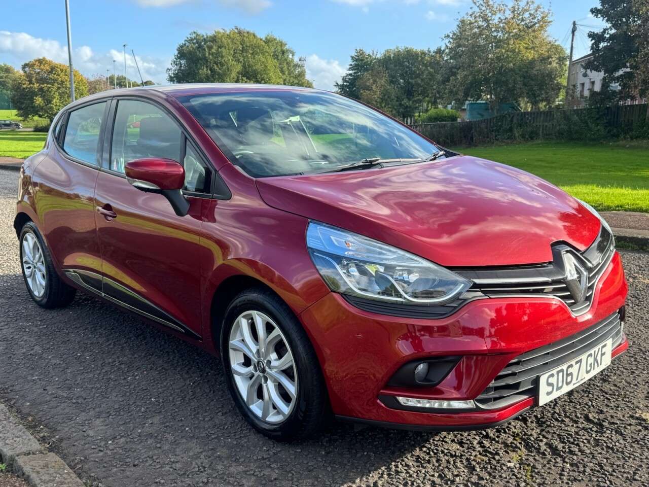 2017 RENAULT CLIO 2017 RENAULT CLIO