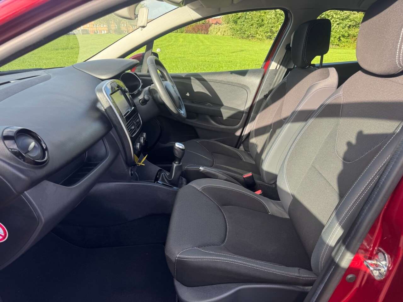 2017 RENAULT CLIO 2017 RENAULT CLIO