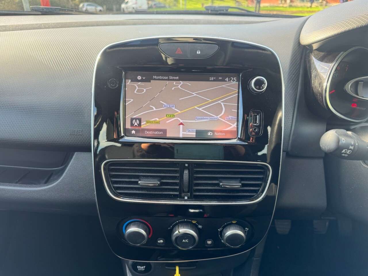 2017 RENAULT CLIO 2017 RENAULT CLIO
