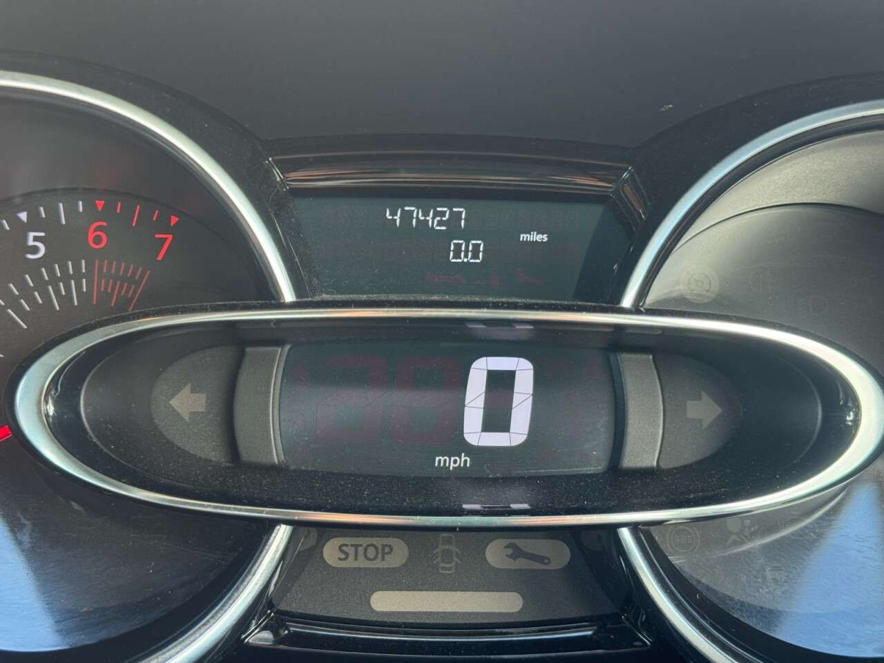 2017 RENAULT CLIO 2017 RENAULT CLIO