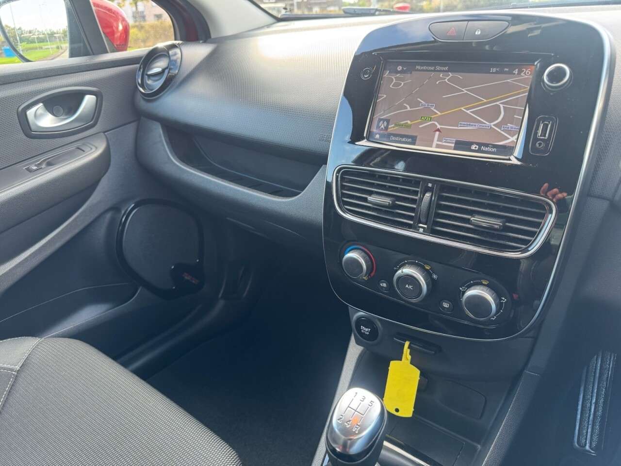 2017 RENAULT CLIO 2017 RENAULT CLIO