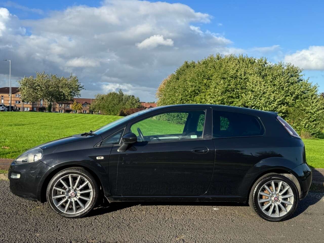 A 2014 FIAT PUNTO 1.4 Jet Black II Hatchback 3dr Petrol Euro 6 (s/s) (77 bhp) Part Exchange W A 2014 FIAT PUNTO 1.4 Jet Black II Hatchback 3dr Petrol Euro 6 (s/s) (77 bhp) Part Exchange W