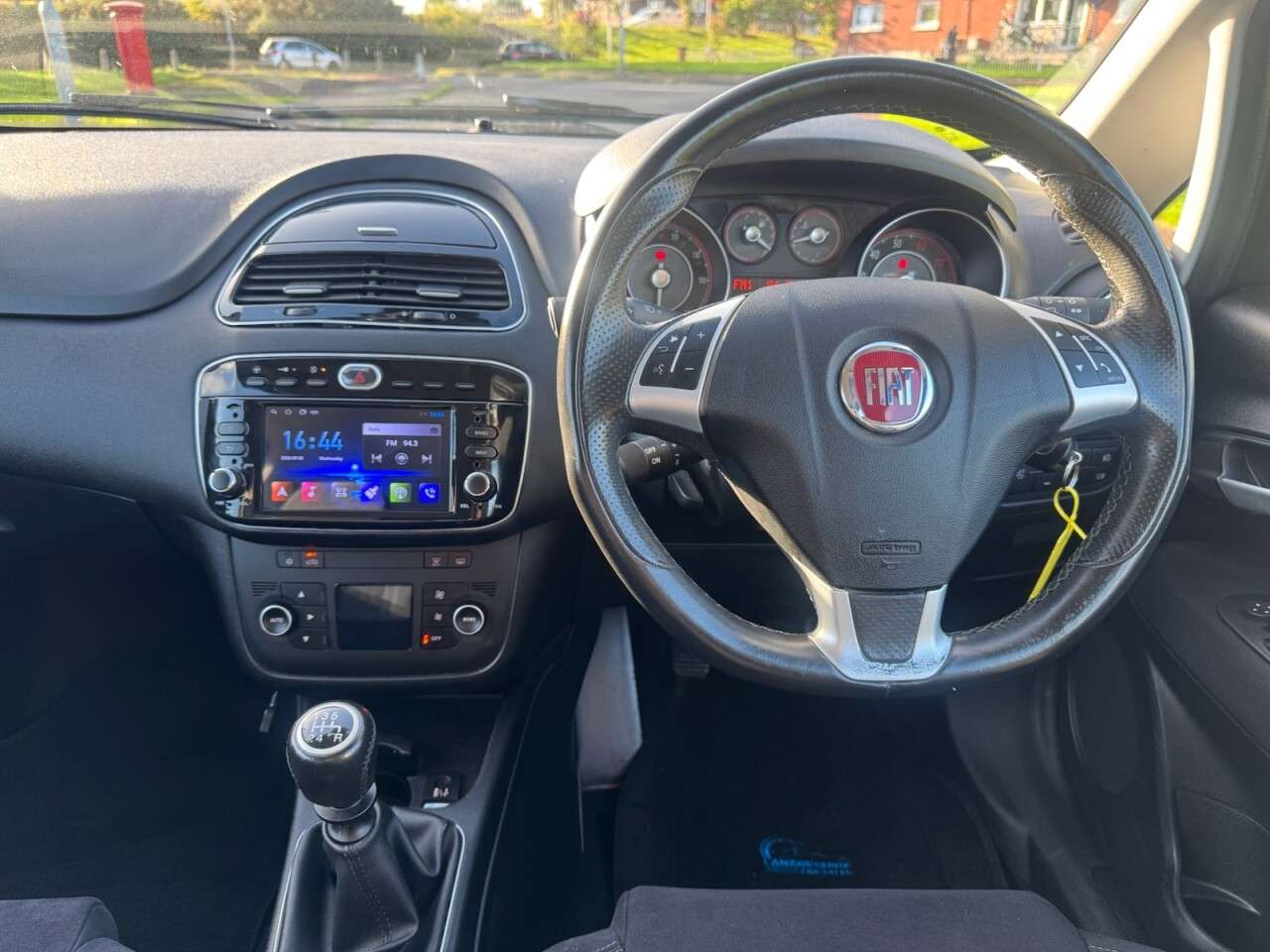 2014 FIAT PUNTO 2014 FIAT PUNTO