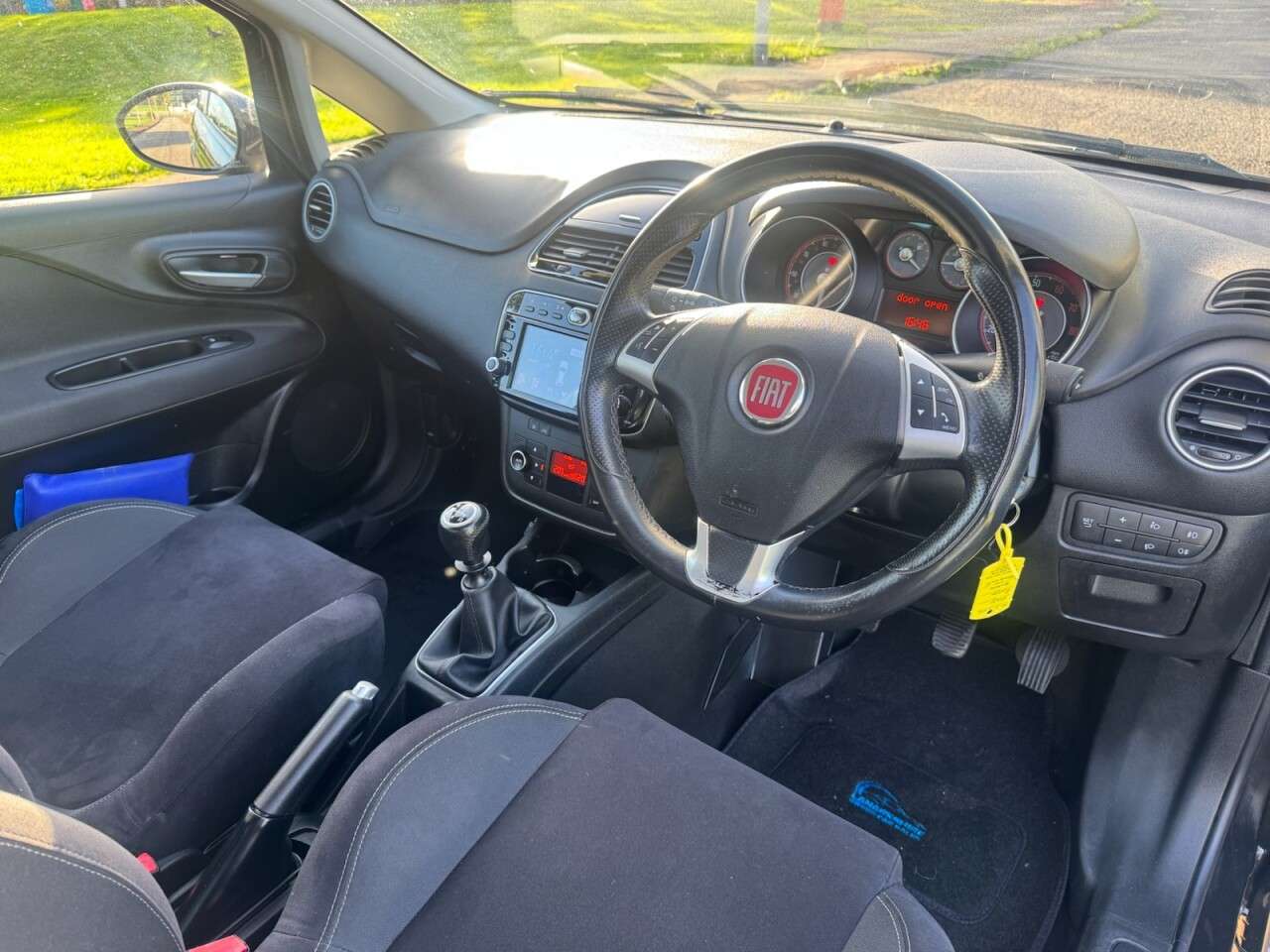 2014 FIAT PUNTO 2014 FIAT PUNTO
