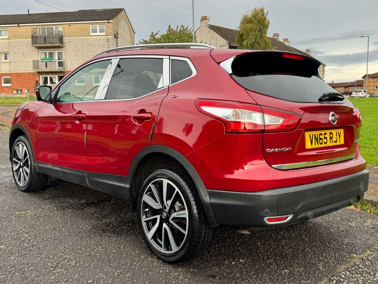 A 2015 NISSAN QASHQAI 1.5 dCi Tekna SUV 5dr Diesel Manual 2WD Euro 6 (s/s) (110 ps) Part Ex Welco A 2015 NISSAN QASHQAI 1.5 dCi Tekna SUV 5dr Diesel Manual 2WD Euro 6 (s/s) (110 ps) Part Ex Welco