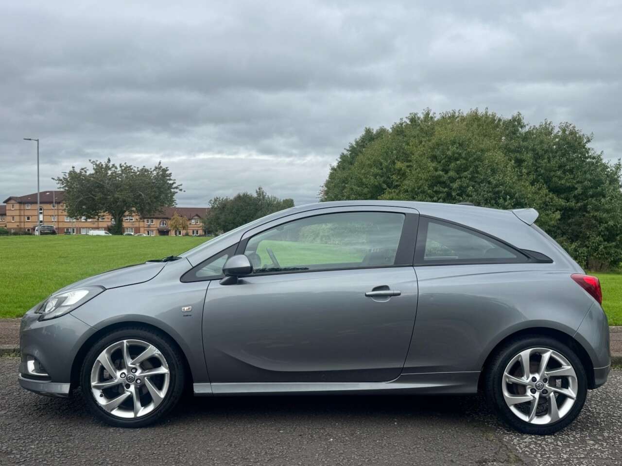 A 2017 VAUXHALL CORSA 1.4i ecoFLEX SRi VX Line Hatchback 3dr Petrol Manual Euro 6 (75 ps) Part Ex A 2017 VAUXHALL CORSA 1.4i ecoFLEX SRi VX Line Hatchback 3dr Petrol Manual Euro 6 (75 ps) Part Ex