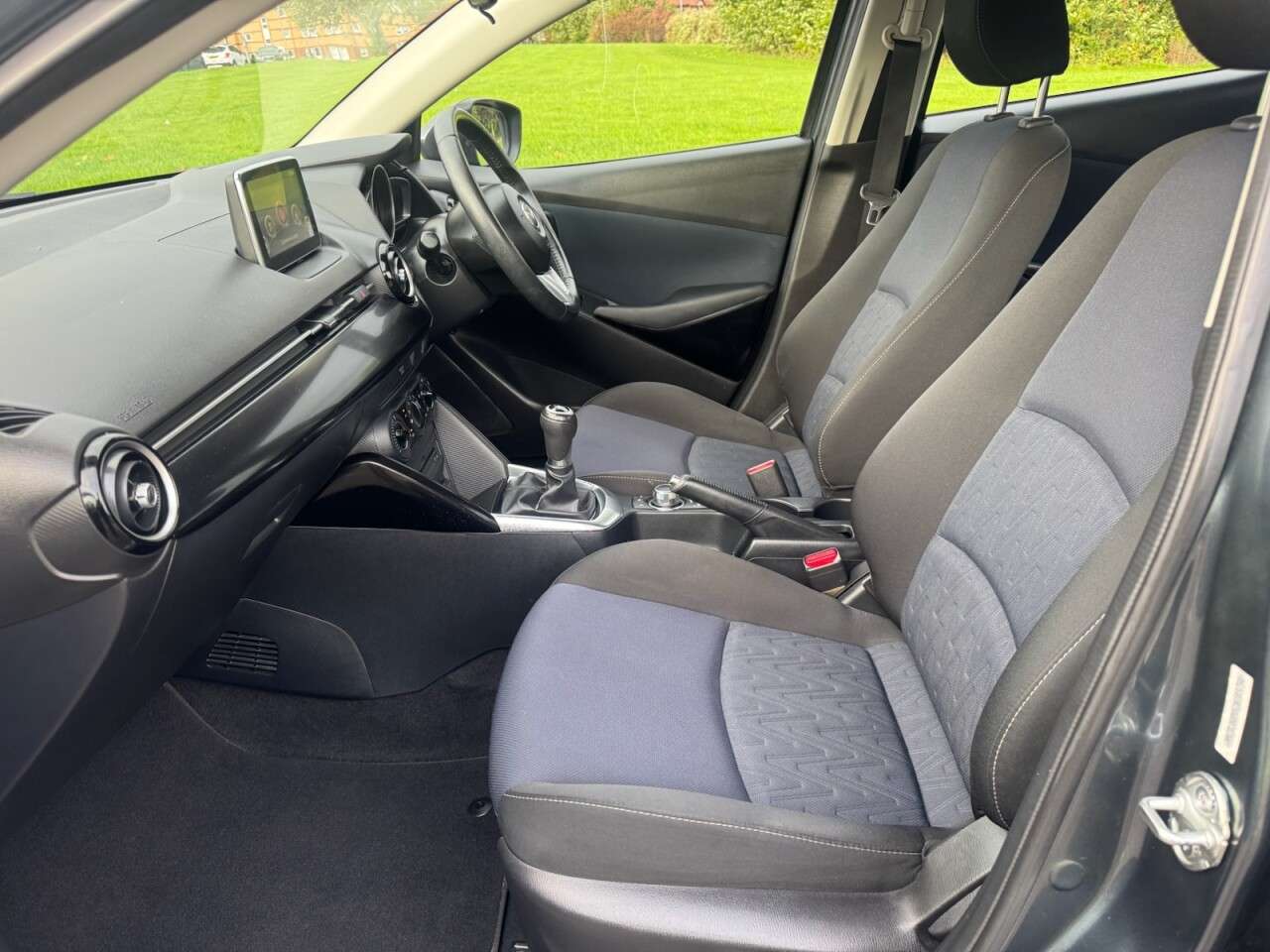 2016 MAZDA MAZDA2 2016 MAZDA MAZDA2