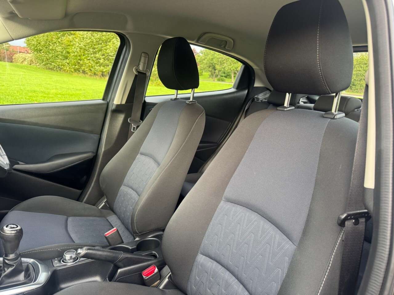 2016 MAZDA MAZDA2 2016 MAZDA MAZDA2