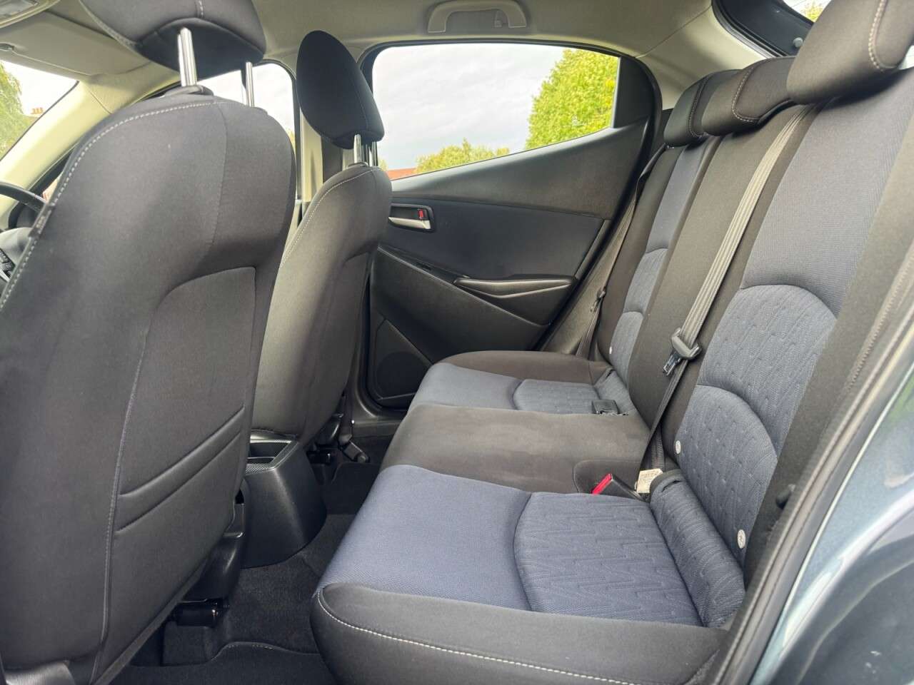 2016 MAZDA MAZDA2 2016 MAZDA MAZDA2