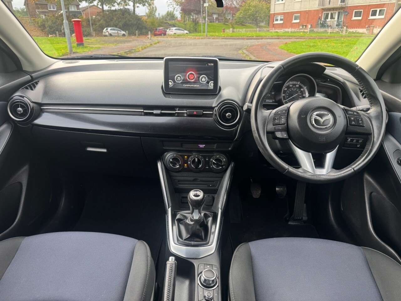 2016 MAZDA MAZDA2 2016 MAZDA MAZDA2