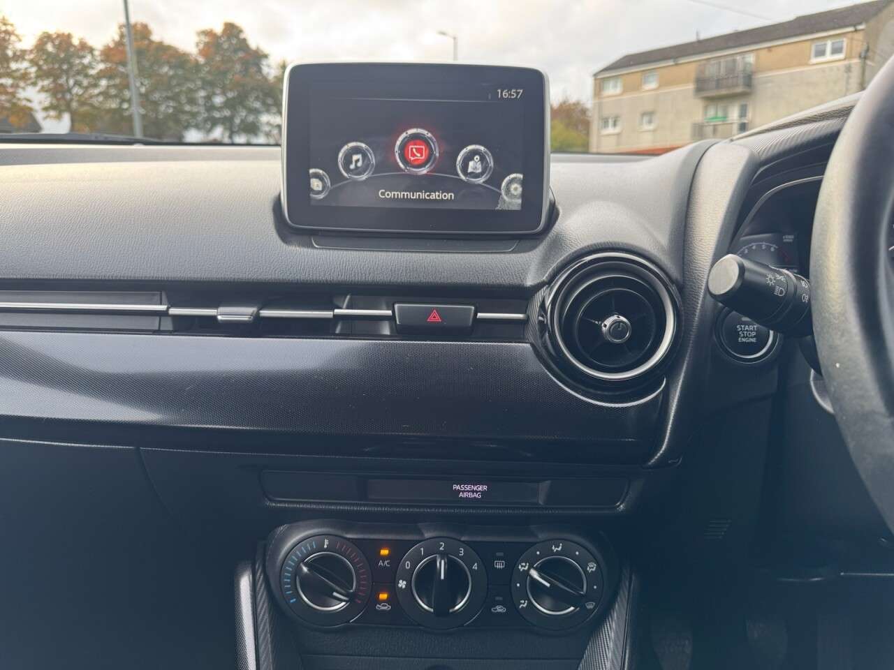 2016 MAZDA MAZDA2 2016 MAZDA MAZDA2