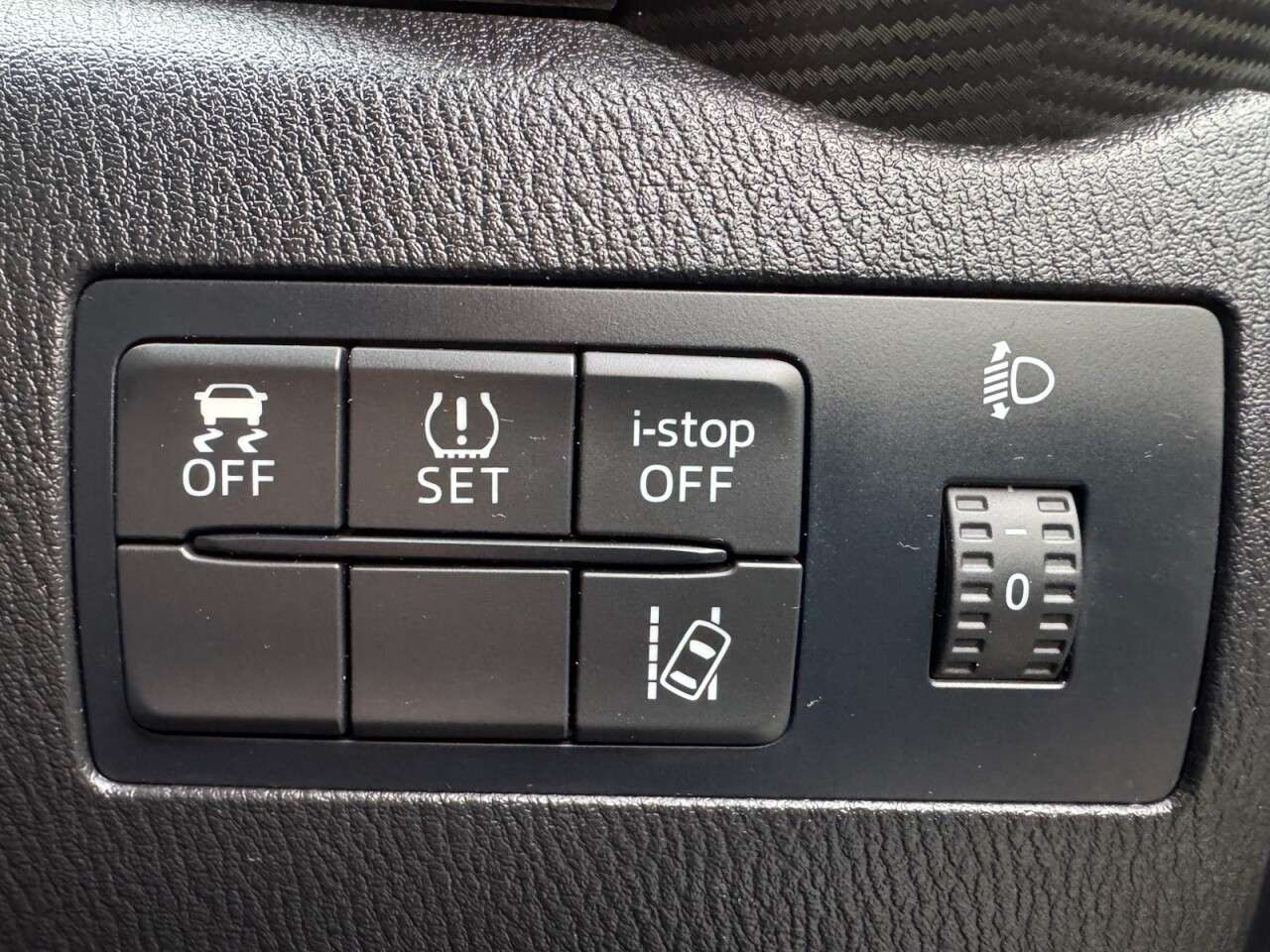 2016 MAZDA MAZDA2 2016 MAZDA MAZDA2
