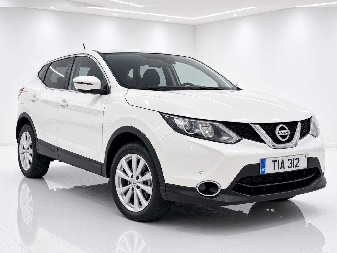 A 2017 NISSAN QASHQAI 1.5 dCi Acenta SUV 5dr Diesel Manual 2WD Euro 6 (s/s) (110 ps) Part Exchang A 2017 NISSAN QASHQAI 1.5 dCi Acenta SUV 5dr Diesel Manual 2WD Euro 6 (s/s) (110 ps) Part Exchang
