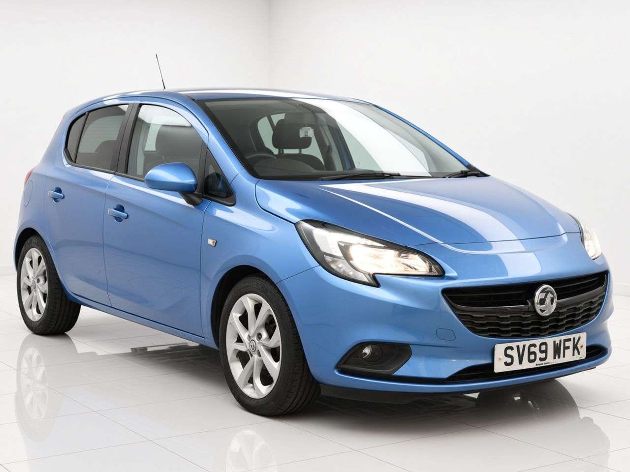 A 2019 VAUXHALL CORSA 1.4i ecoTEC Griffin Hatchback 5dr Petrol Manual Euro 6 (90 ps) Part Ex Welc A 2019 VAUXHALL CORSA 1.4i ecoTEC Griffin Hatchback 5dr Petrol Manual Euro 6 (90 ps) Part Ex Welc