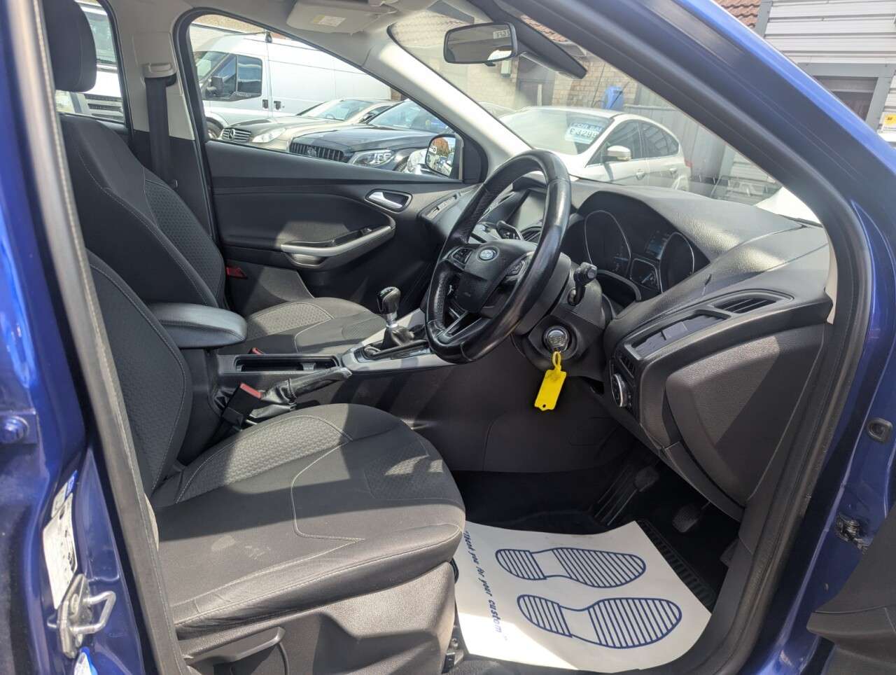 A 2015 FORD FOCUS 1.6 ZETEC TDCI 5d 114 BHP FULL SERVICE HISTORY ALLOYS A 2015 FORD FOCUS 1.6 ZETEC TDCI 5d 114 BHP FULL SERVICE HISTORY ALLOYS