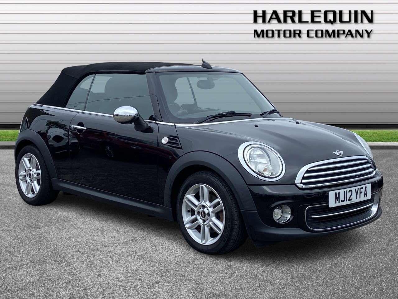 A 2012 MINI CONVERTIBLE 1.6 Cooper Convertible 2dr Petrol Manual Euro 5 (s/s) (122 ps) SERVICE HIST A 2012 MINI CONVERTIBLE 1.6 Cooper Convertible 2dr Petrol Manual Euro 5 (s/s) (122 ps) SERVICE HIST