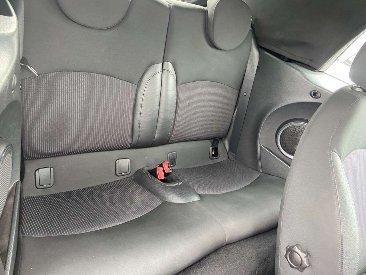 2012 MINI CONVERTIBLE 2012 MINI CONVERTIBLE