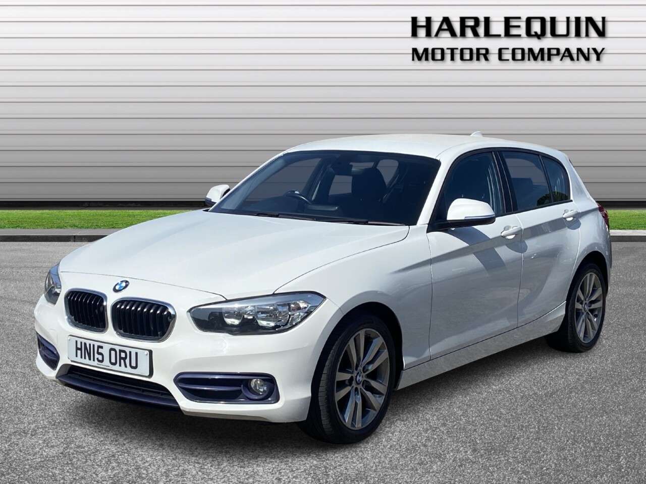 A 2015 BMW 1 SERIES 1.6 118i Sport Hatchback 5dr Petrol Manual Euro 6 (s/s) (136 ps) FULL SERVI A 2015 BMW 1 SERIES 1.6 118i Sport Hatchback 5dr Petrol Manual Euro 6 (s/s) (136 ps) FULL SERVI