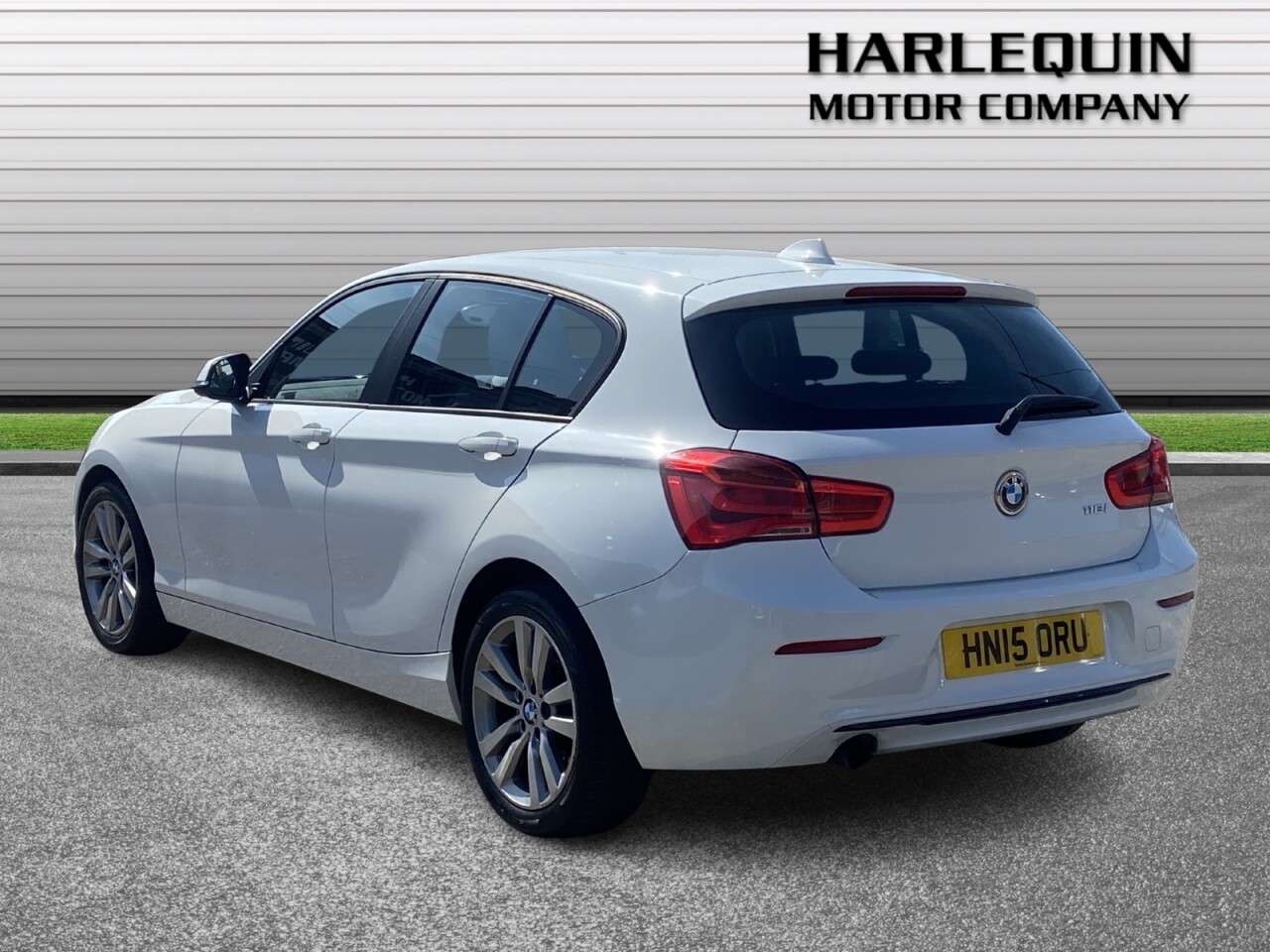 A 2015 BMW 1 SERIES 1.6 118i Sport Hatchback 5dr Petrol Manual Euro 6 (s/s) (136 ps) FULL SERVI A 2015 BMW 1 SERIES 1.6 118i Sport Hatchback 5dr Petrol Manual Euro 6 (s/s) (136 ps) FULL SERVI