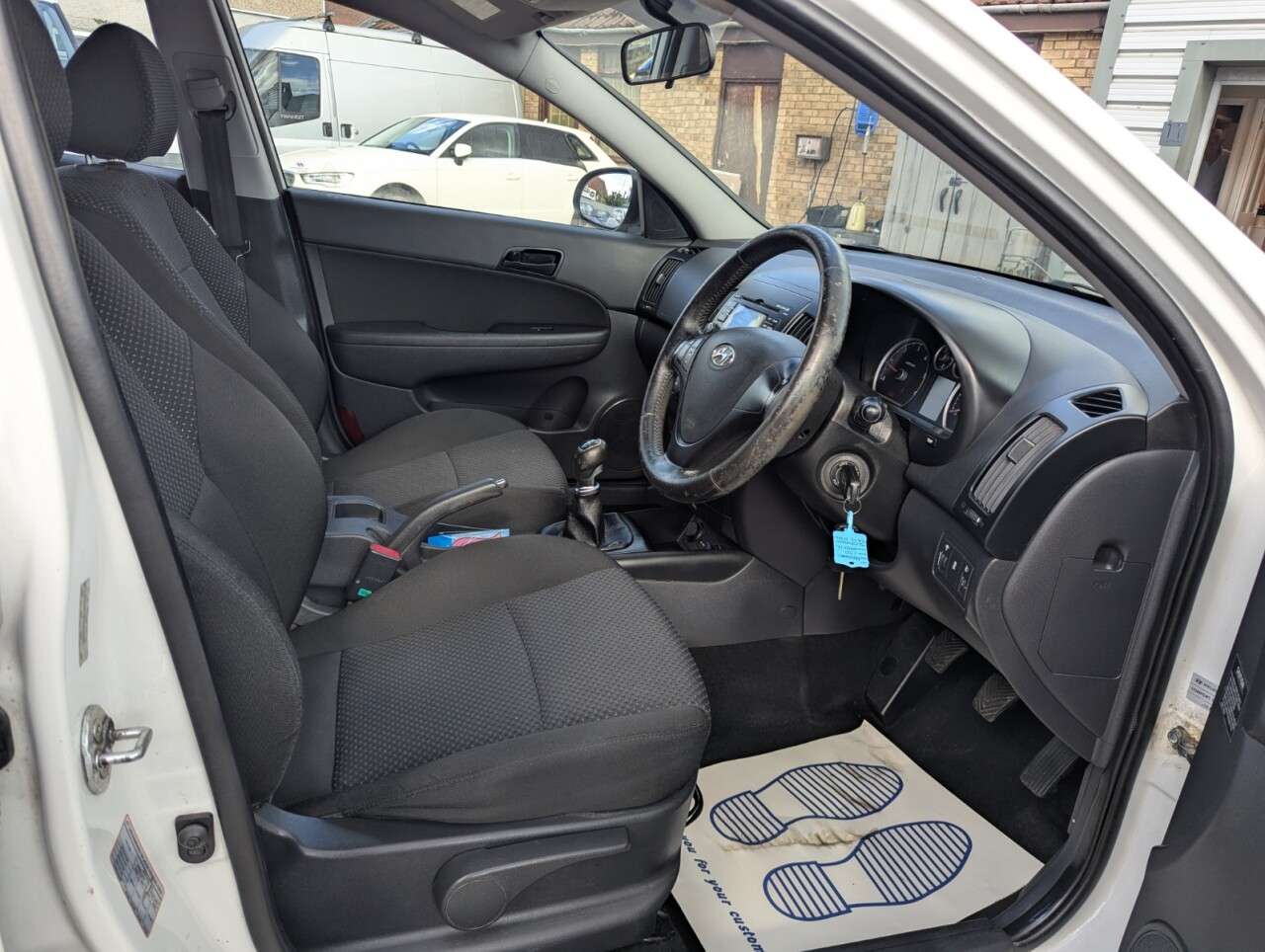 A 2012 HYUNDAI I30 1.6 CRDi Comfort Estate 5dr Diesel Manual Euro 5 (115 ps) FULL SERVICE HIST A 2012 HYUNDAI I30 1.6 CRDi Comfort Estate 5dr Diesel Manual Euro 5 (115 ps) FULL SERVICE HIST