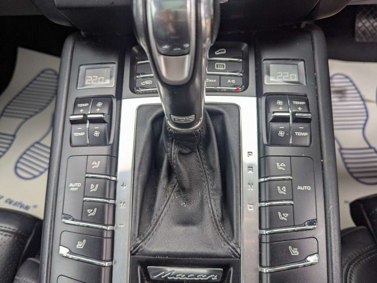 2015 PORSCHE MACAN 2015 PORSCHE MACAN