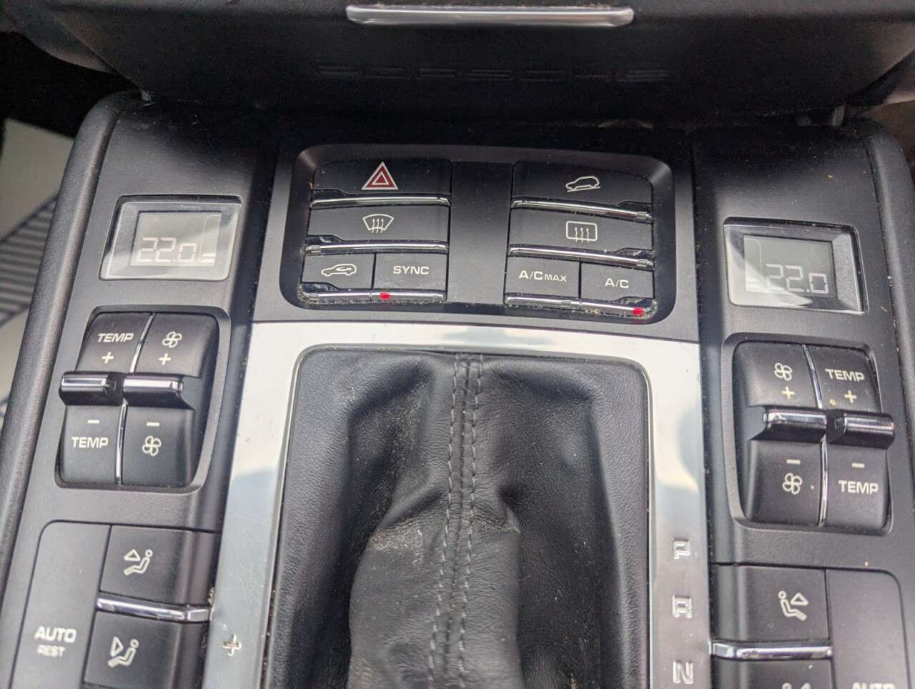 2015 PORSCHE MACAN 2015 PORSCHE MACAN