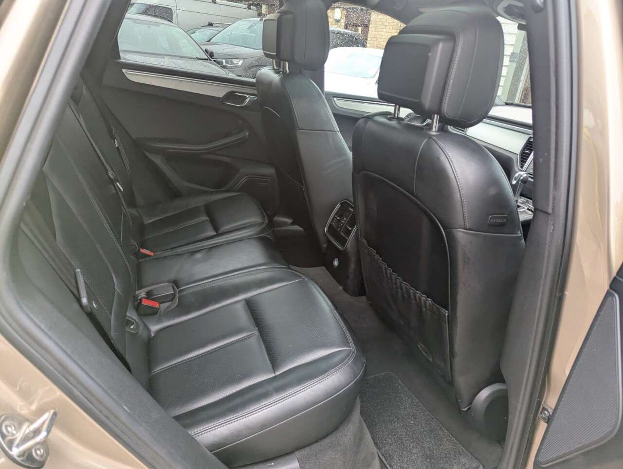 2015 PORSCHE MACAN 2015 PORSCHE MACAN