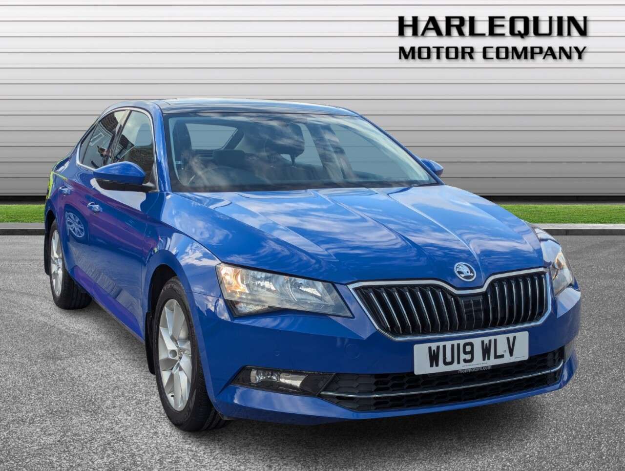 A 2019 SKODA SUPERB 2.0 TDI SE Hatchback 5dr Diesel Manual Euro 6 (s/s) (150 ps) FULL SKODA SER A 2019 SKODA SUPERB 2.0 TDI SE Hatchback 5dr Diesel Manual Euro 6 (s/s) (150 ps) FULL SKODA SER