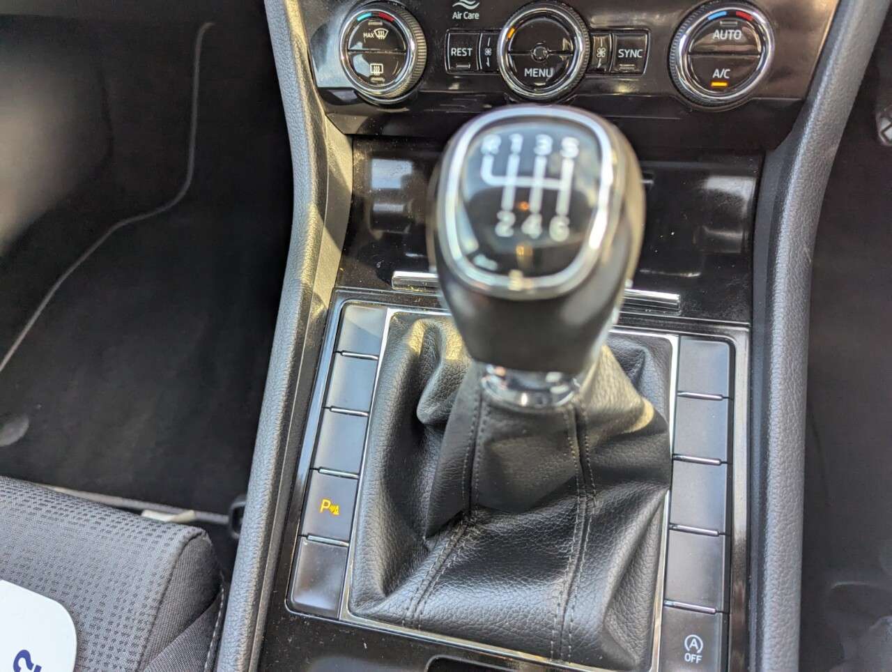 2019 SKODA SUPERB 2019 SKODA SUPERB