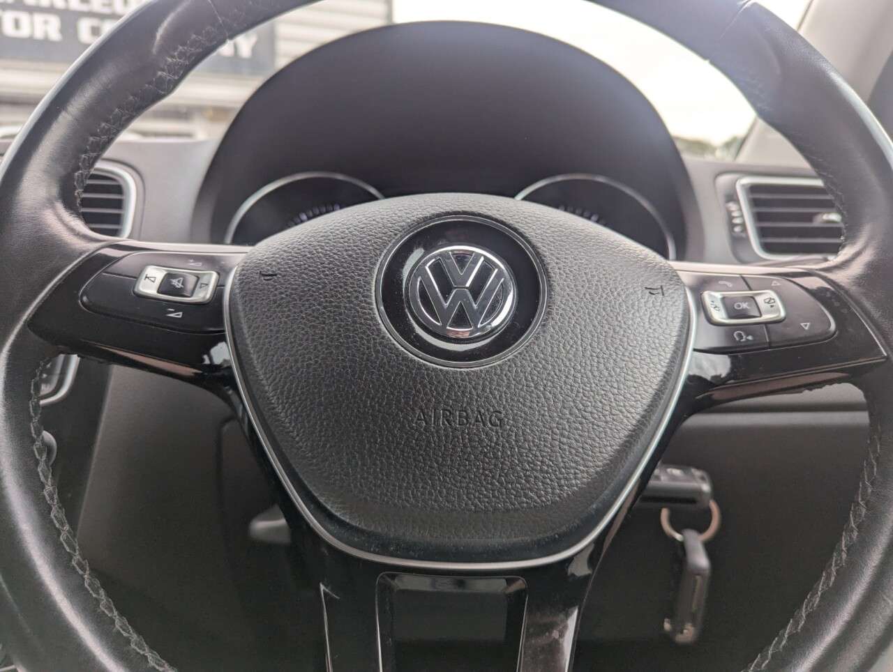 2015 VOLKSWAGEN POLO 2015 VOLKSWAGEN POLO