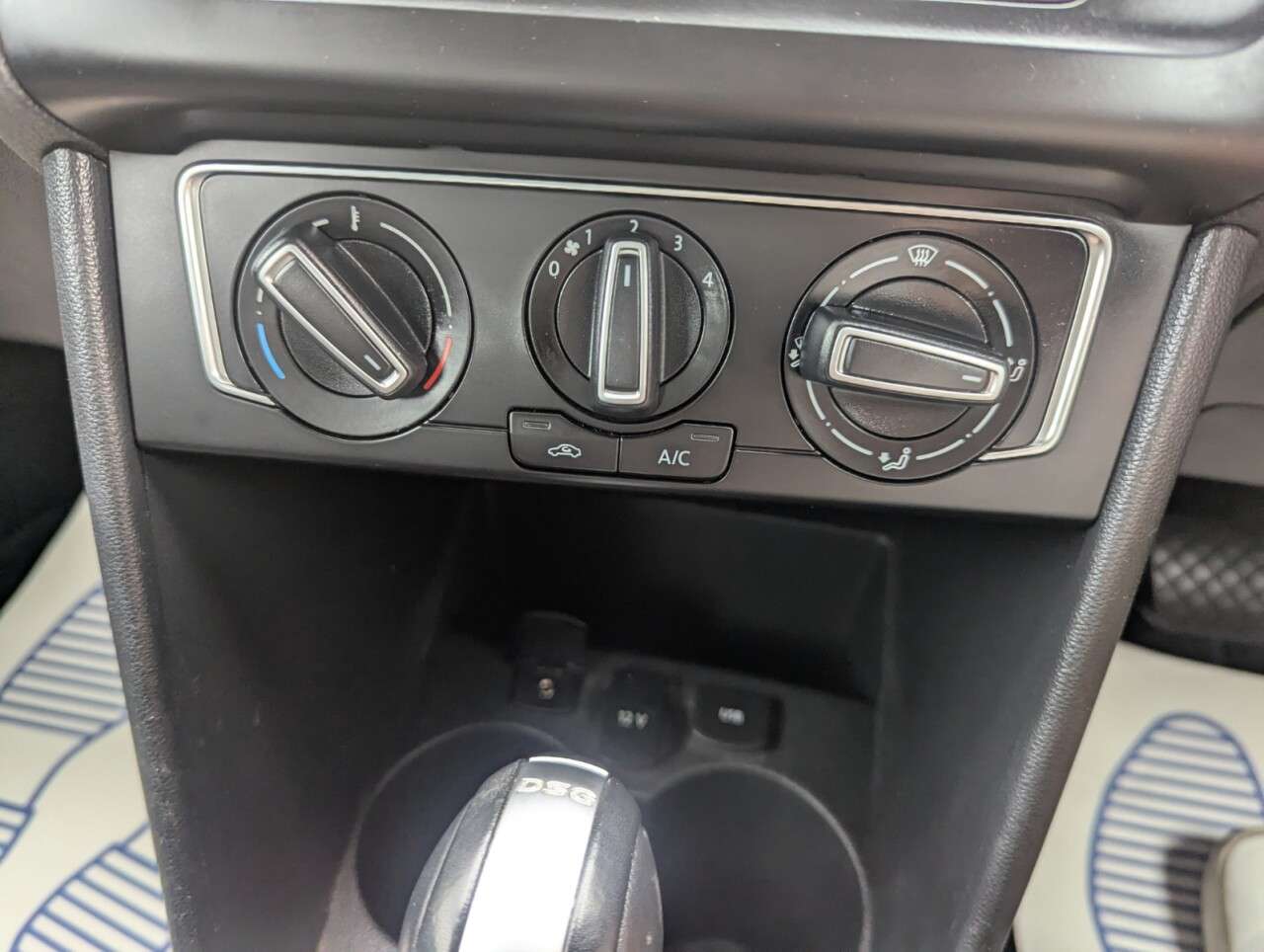 2015 VOLKSWAGEN POLO 2015 VOLKSWAGEN POLO