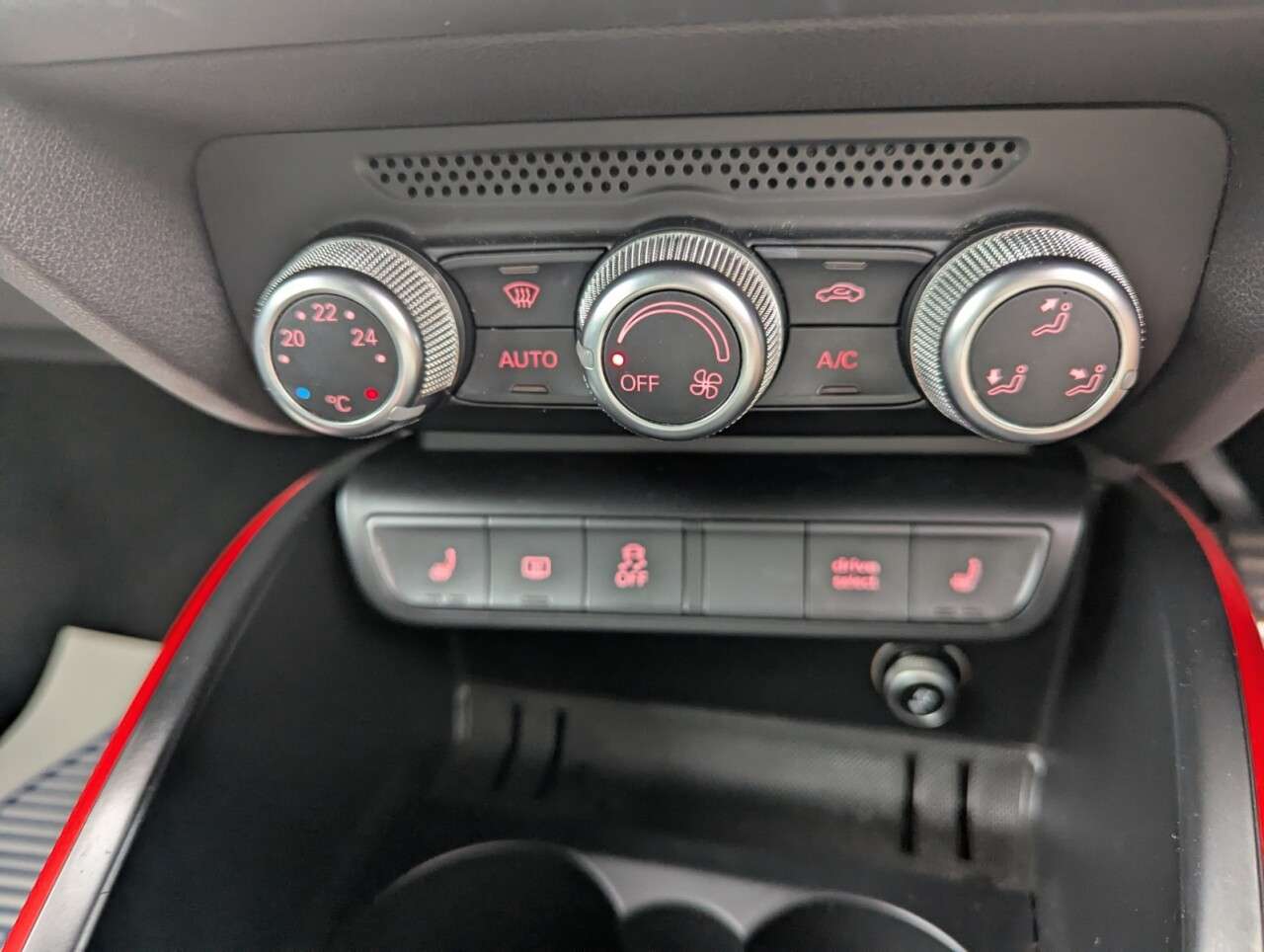 2015 AUDI S1 2015 AUDI S1