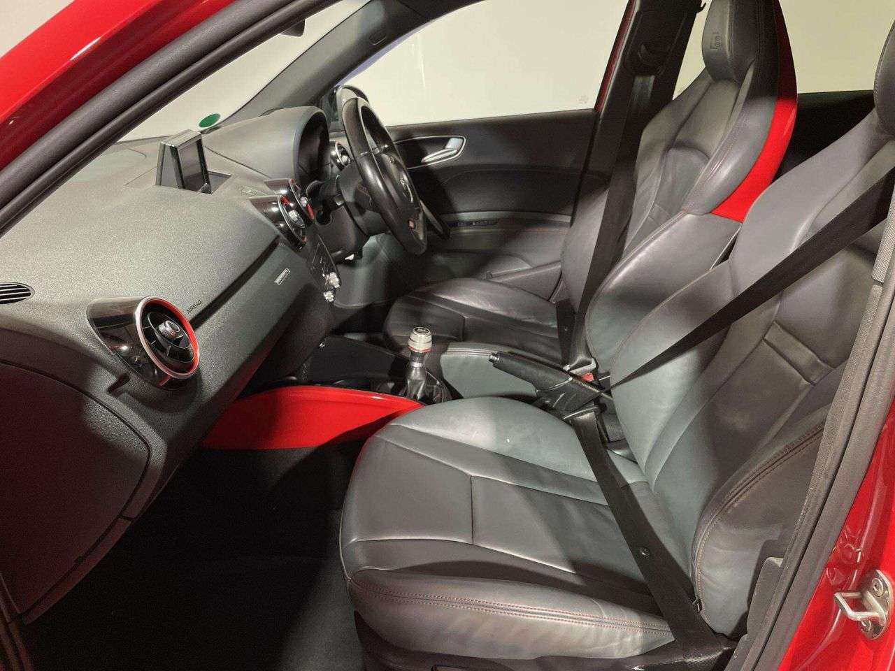 2015 AUDI S1 2015 AUDI S1