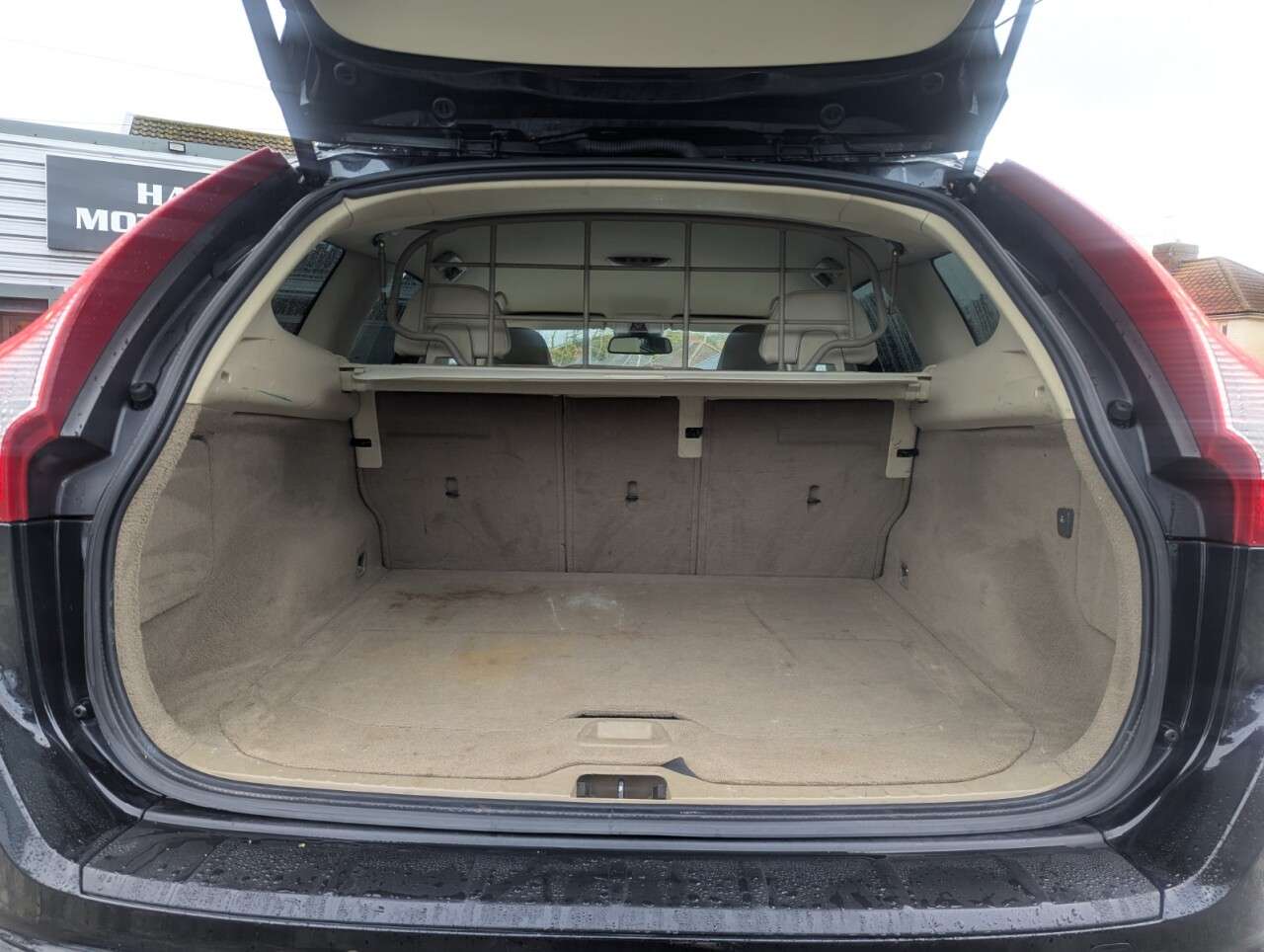 2011 VOLVO XC60 2011 VOLVO XC60