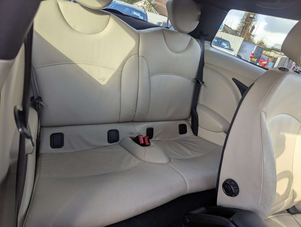 2011 MINI HATCH 2011 MINI HATCH