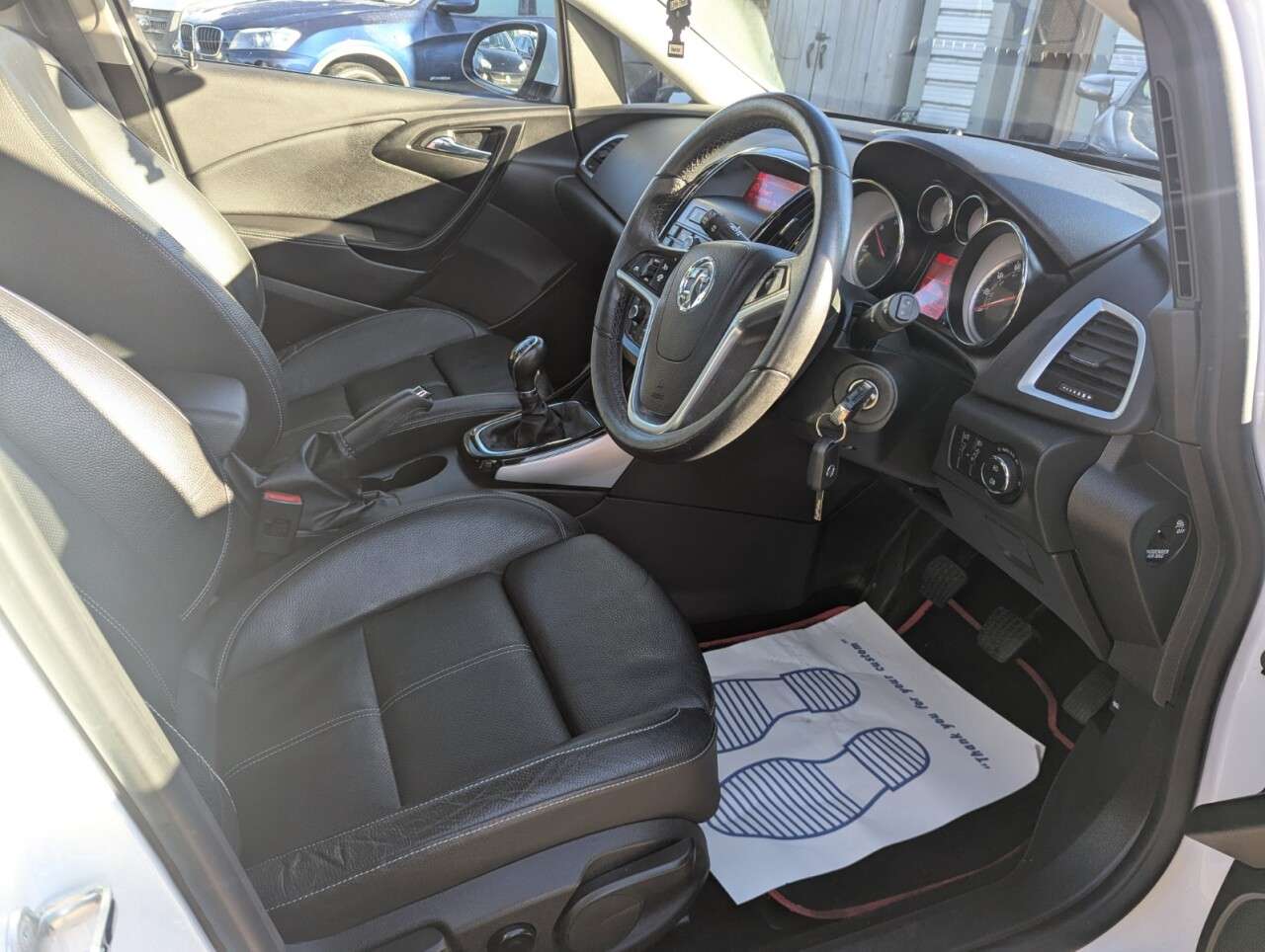 A 2015 VAUXHALL ASTRA 2.0 CDTi ecoFLEX Elite Hatchback 5dr Diesel Manual Euro 5 (s/s) (160 ps) FU A 2015 VAUXHALL ASTRA 2.0 CDTi ecoFLEX Elite Hatchback 5dr Diesel Manual Euro 5 (s/s) (160 ps) FU