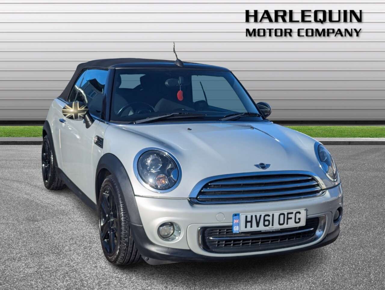 2011 MINI CONVERTIBLE 2011 MINI CONVERTIBLE