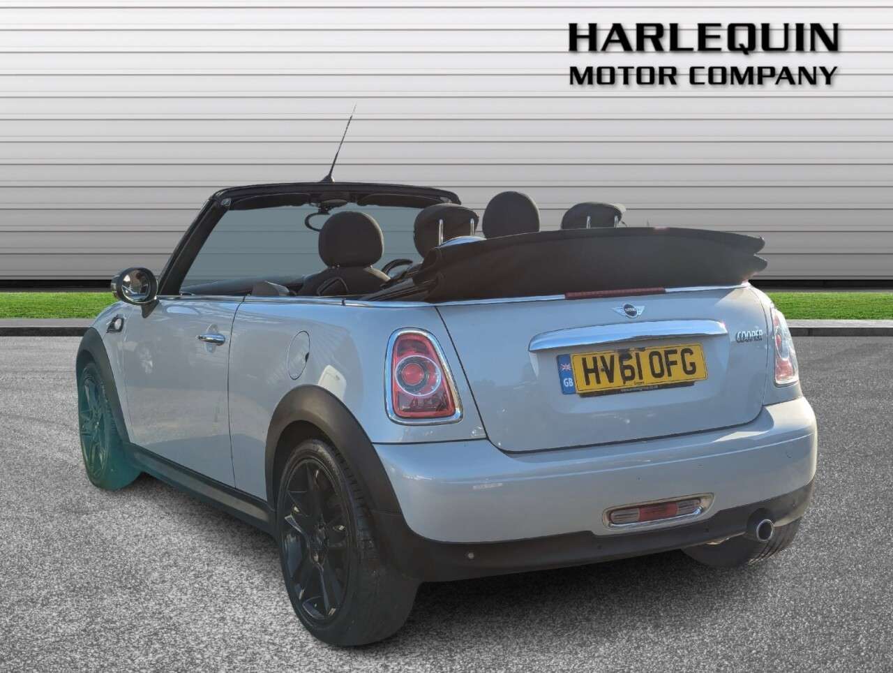 2011 MINI CONVERTIBLE 2011 MINI CONVERTIBLE