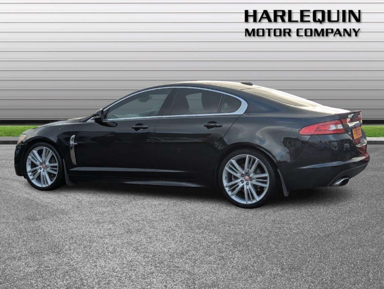 A 2011 JAGUAR XF 3.0d S V6 Portfolio Saloon 4dr Diesel Auto Euro 5 (275 ps) HEATED SEATS-SER A 2011 JAGUAR XF 3.0d S V6 Portfolio Saloon 4dr Diesel Auto Euro 5 (275 ps) HEATED SEATS-SER