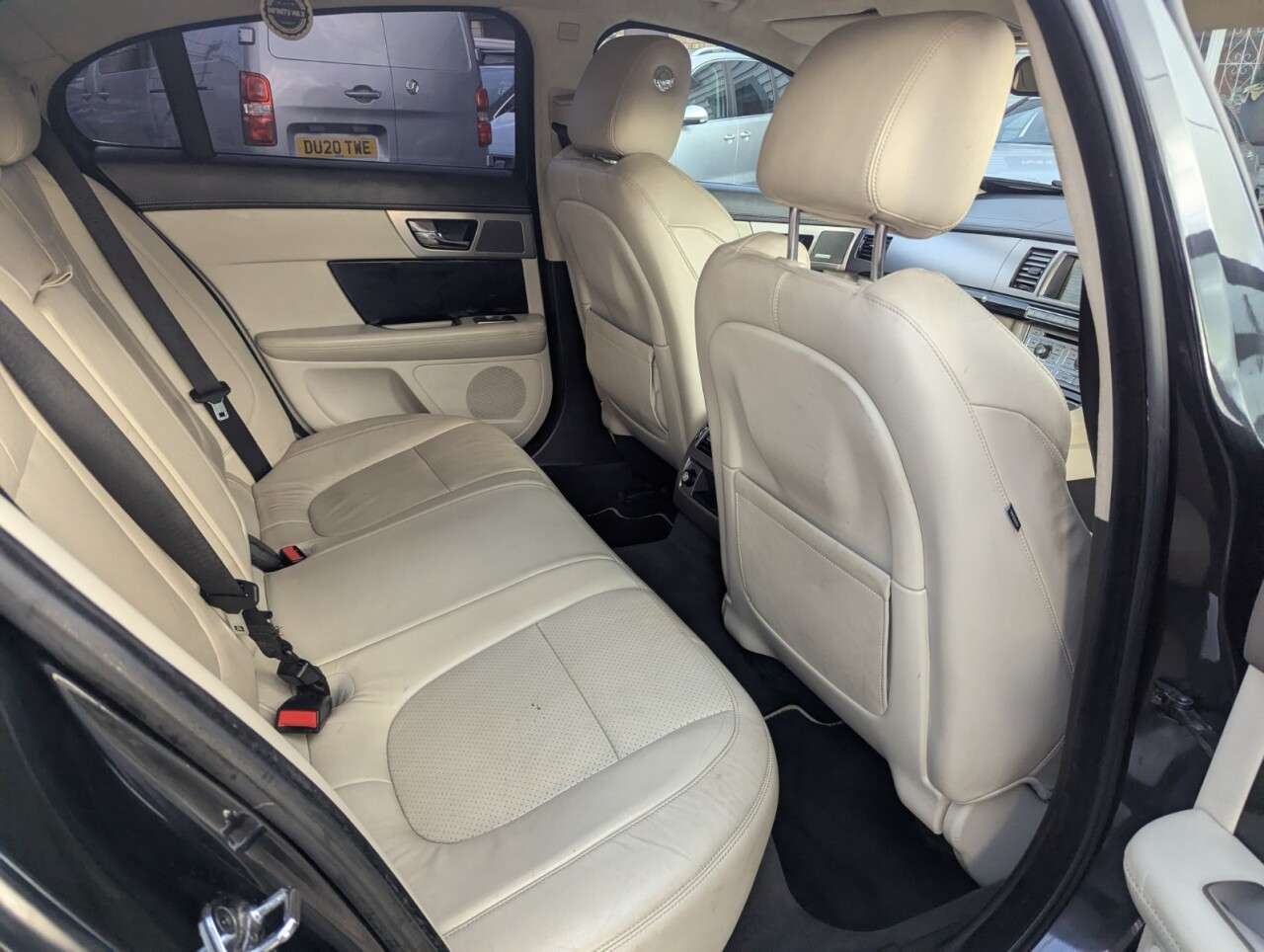 2011 JAGUAR XF 2011 JAGUAR XF