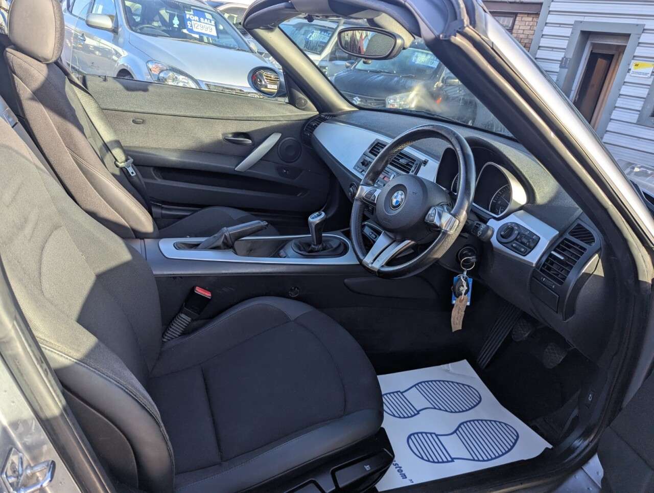 A 2006 BMW Z4 2.0i SE Convertible 2dr Petrol Manual Euro 4 (150 ps) A 2006 BMW Z4 2.0i SE Convertible 2dr Petrol Manual Euro 4 (150 ps)