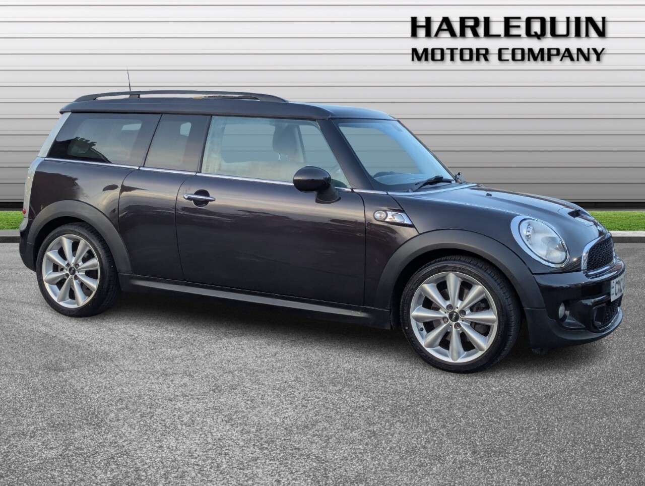A 2013 MINI CLUBMAN 1.6 Cooper S Estate 5dr Petrol Manual Euro 5 (s/s) (184 ps) FULL SERVICE HI A 2013 MINI CLUBMAN 1.6 Cooper S Estate 5dr Petrol Manual Euro 5 (s/s) (184 ps) FULL SERVICE HI