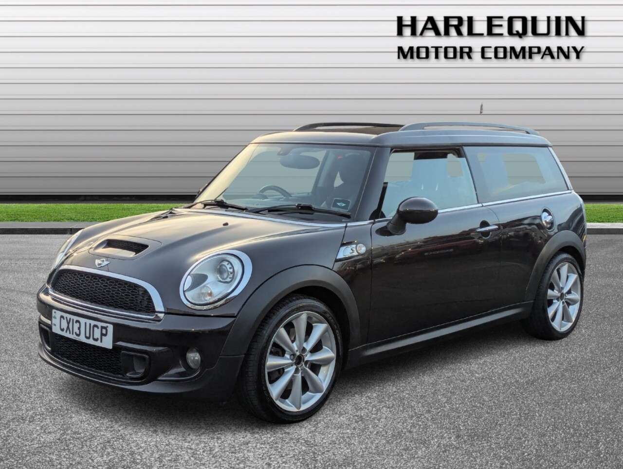 A 2013 MINI CLUBMAN 1.6 Cooper S Estate 5dr Petrol Manual Euro 5 (s/s) (184 ps) FULL SERVICE HI A 2013 MINI CLUBMAN 1.6 Cooper S Estate 5dr Petrol Manual Euro 5 (s/s) (184 ps) FULL SERVICE HI