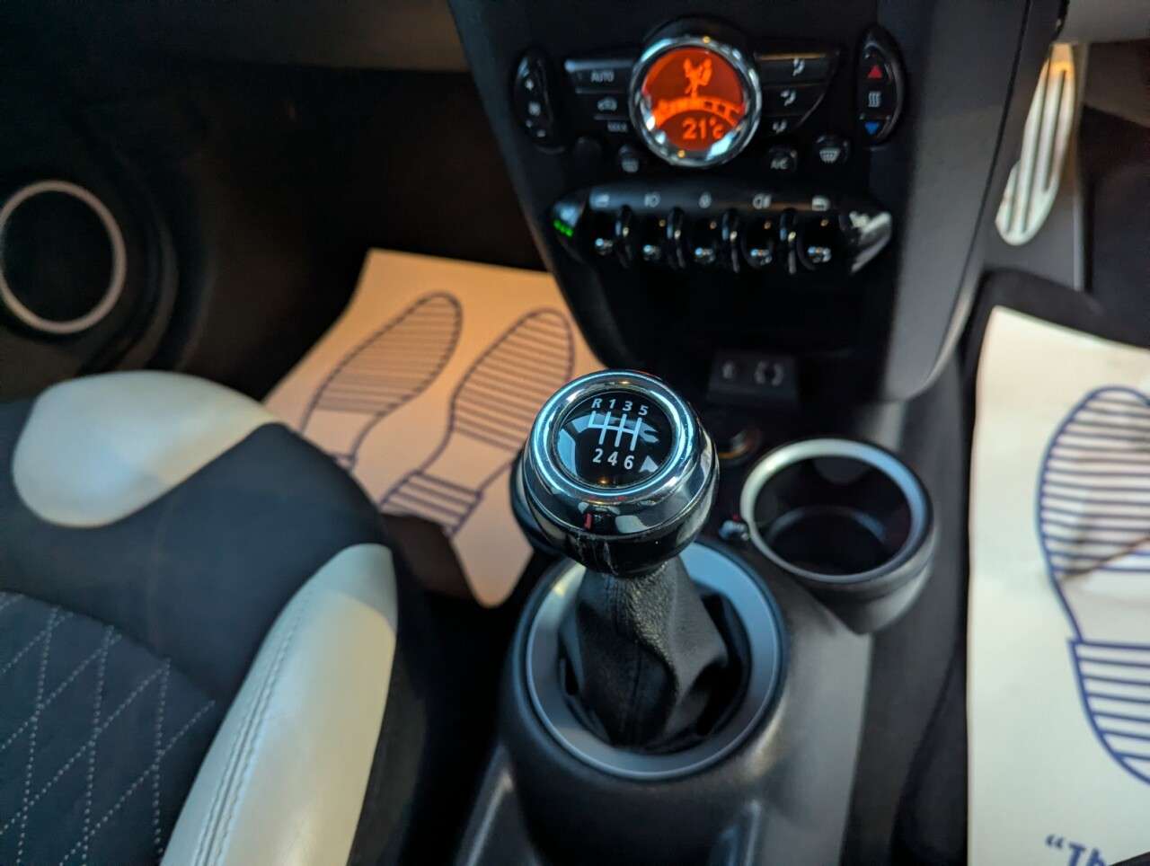 2013 MINI CLUBMAN 2013 MINI CLUBMAN