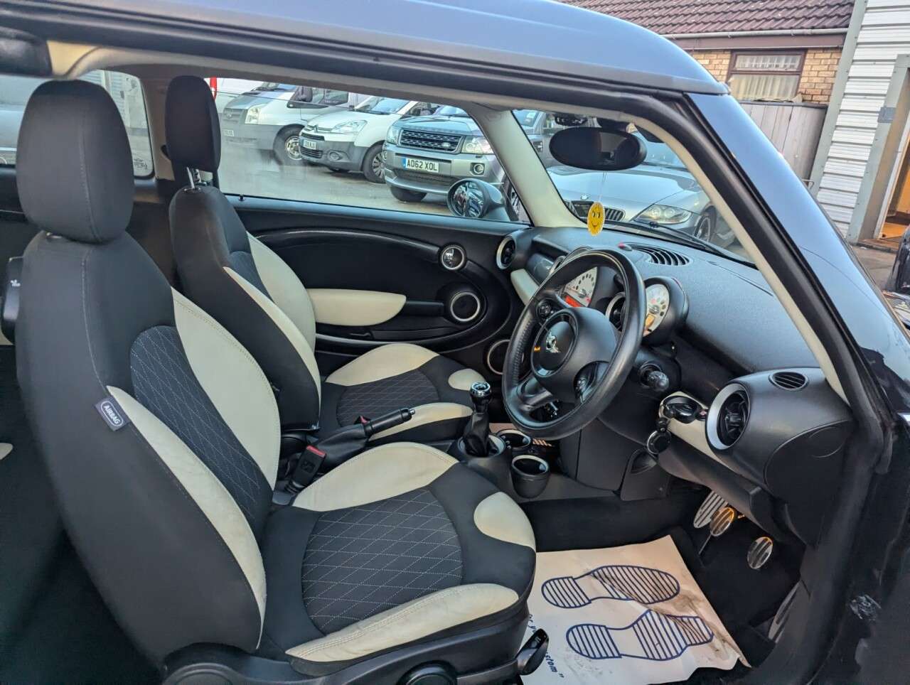 2013 MINI CLUBMAN 2013 MINI CLUBMAN