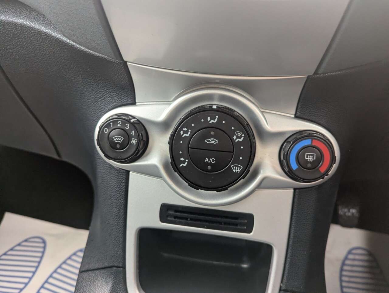 2009 FORD FIESTA 2009 FORD FIESTA