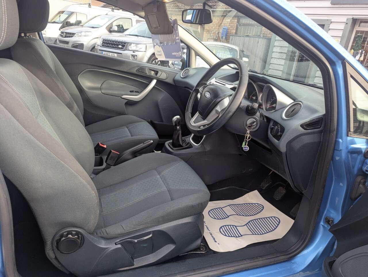 A 2009 FORD FIESTA 1.25 Zetec Hatchback 3dr Petrol Manual (133 g/km, 81 bhp) SERVICE HISTORY I A 2009 FORD FIESTA 1.25 Zetec Hatchback 3dr Petrol Manual (133 g/km, 81 bhp) SERVICE HISTORY I